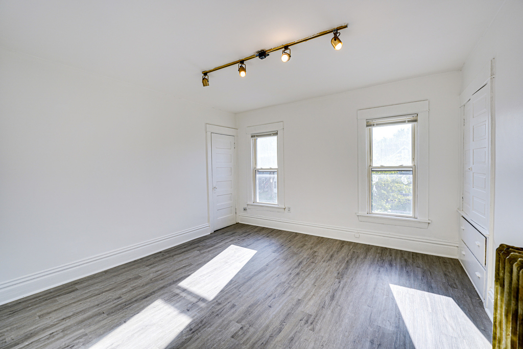 523 Grand Avenue - Photo 10