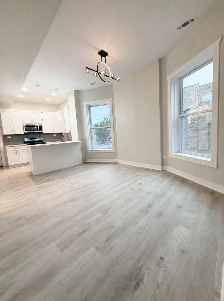 6039 S Eberhart Avenue - Photo 8