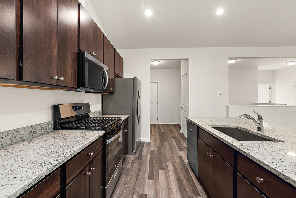 37 Apollo Court - Photo 13