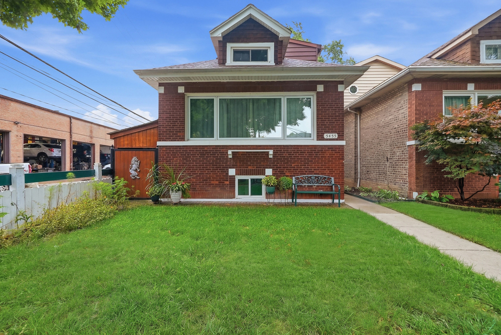 5455 N Lieb Avenue - Photo 0