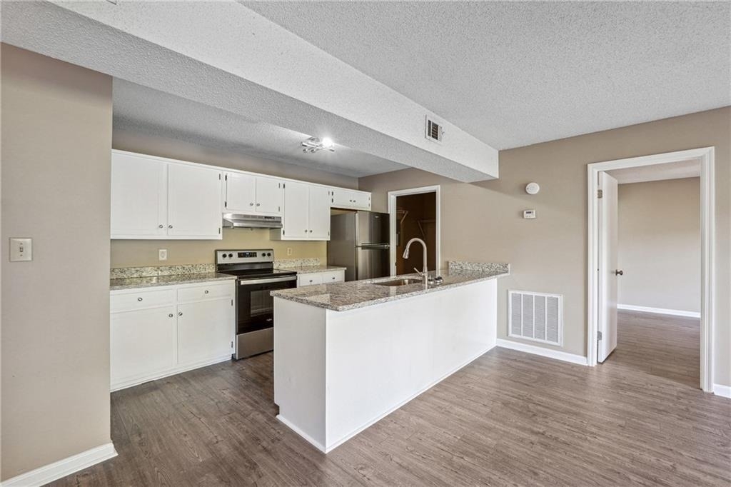 3970 Darryl Lane - Photo 6
