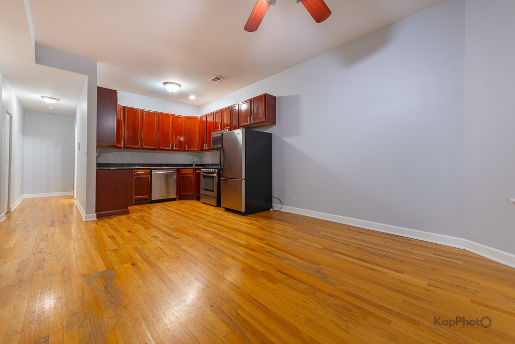 2254 W Adams Street - Photo 3