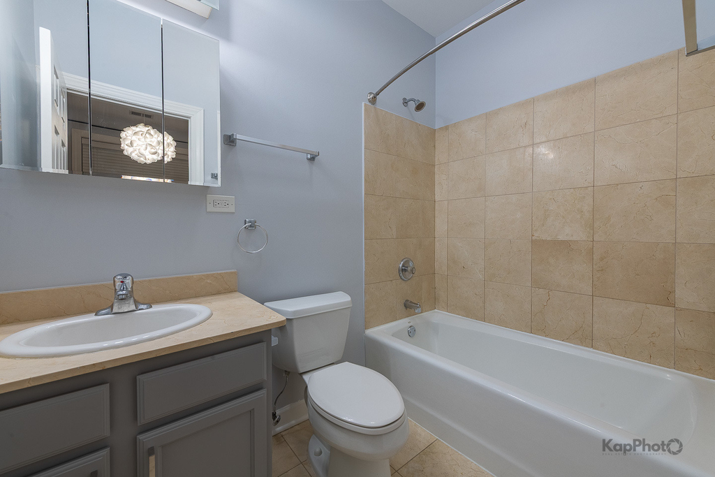 2254 W Adams Street - Photo 14