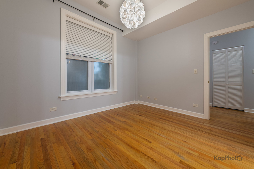 2254 W Adams Street - Photo 8