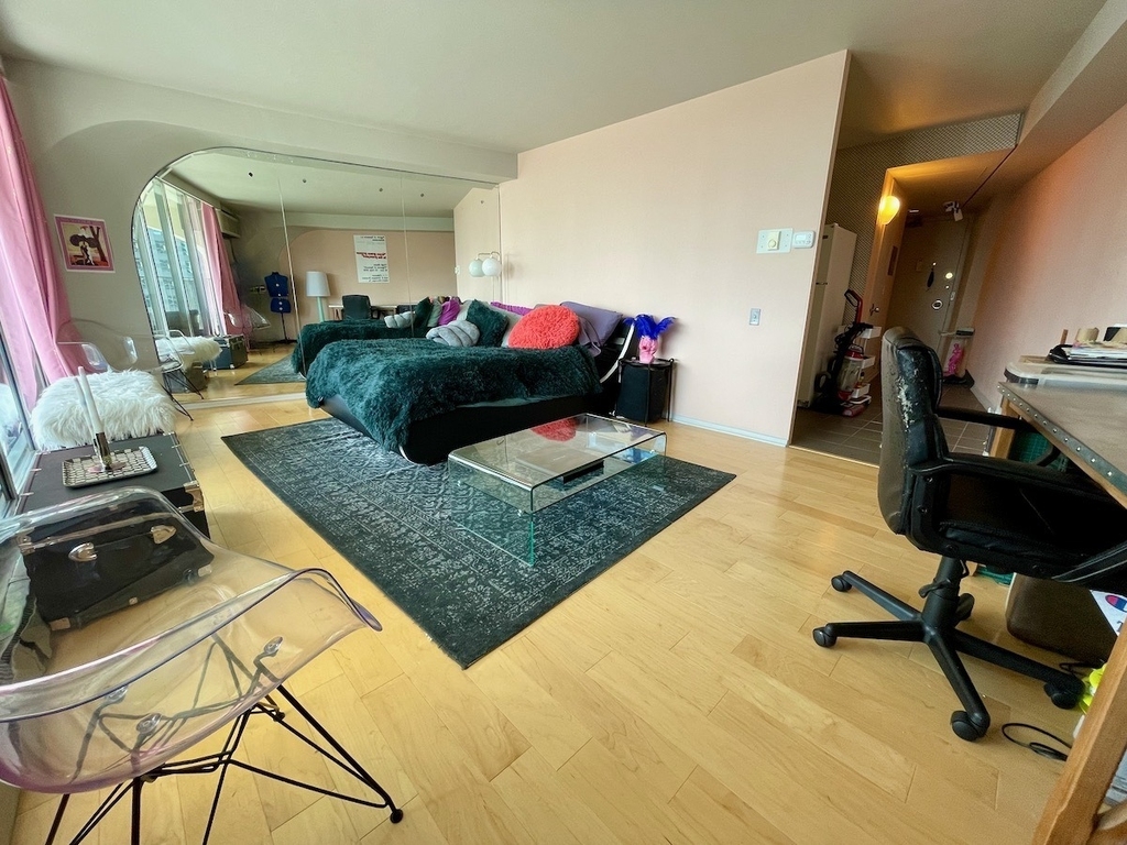 300 N State Street - Photo 1