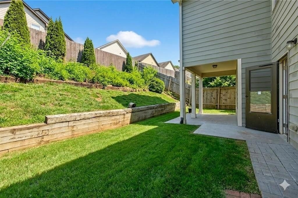 1027 Grenier Terrace - Photo 3
