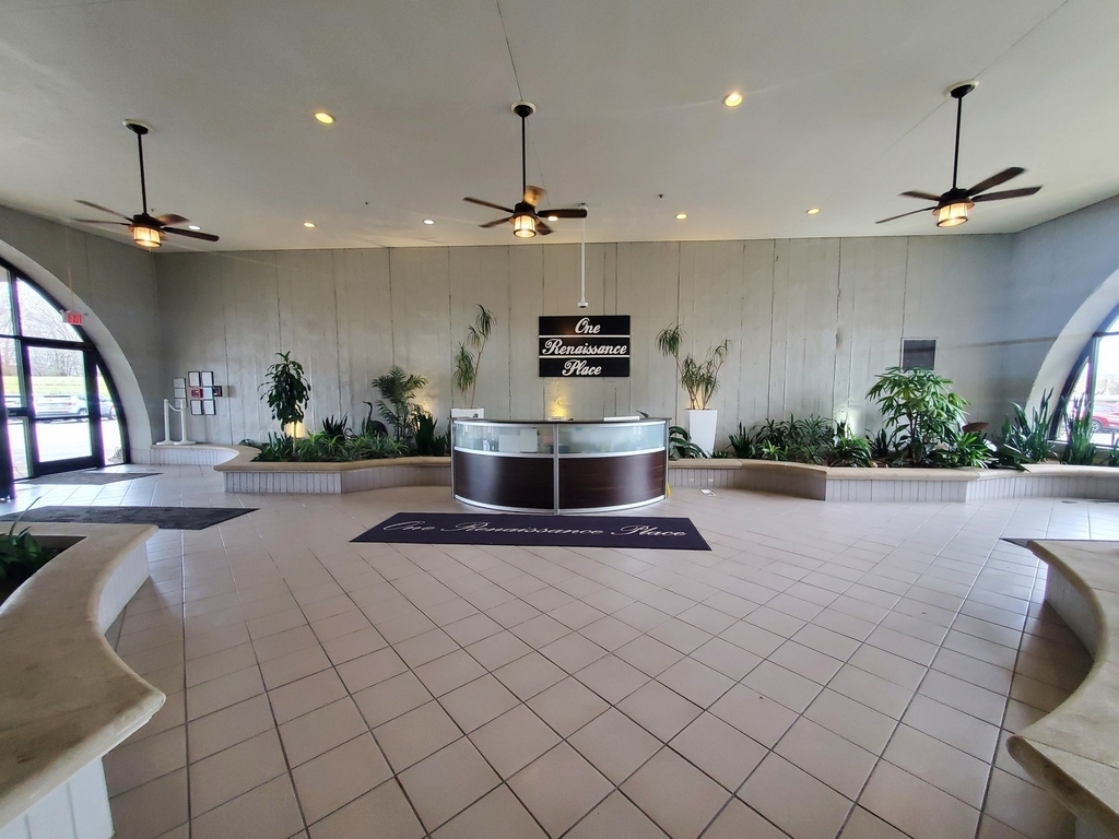 1 Renaissance Place - Photo 4
