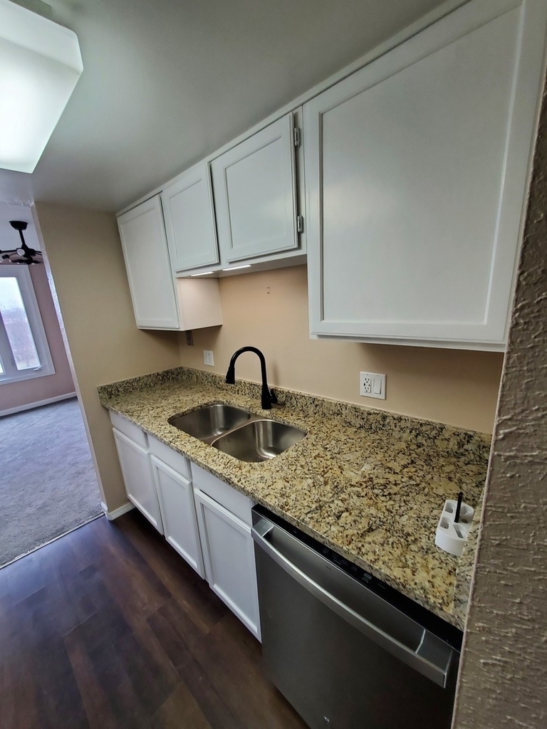 1 Renaissance Place - Photo 14