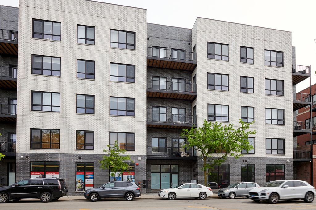 2139 W Madison Street - Photo 0