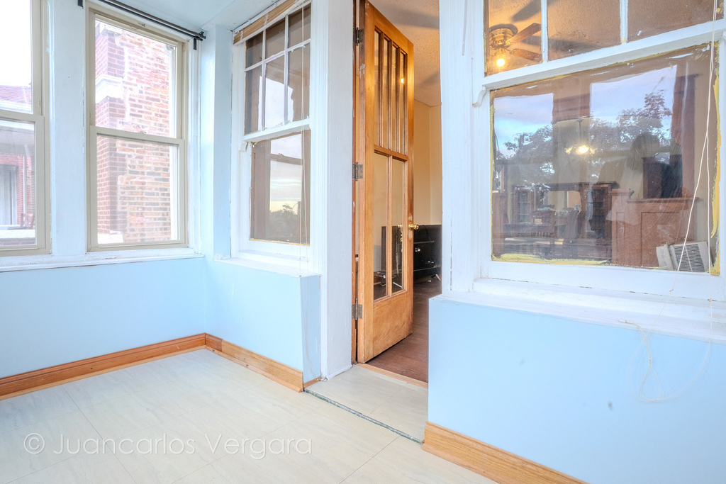 1930 S 50th Avenue - Photo 5