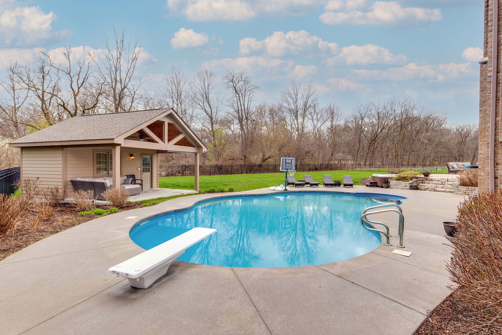 37w209 Deer Pond Court - Photo 104