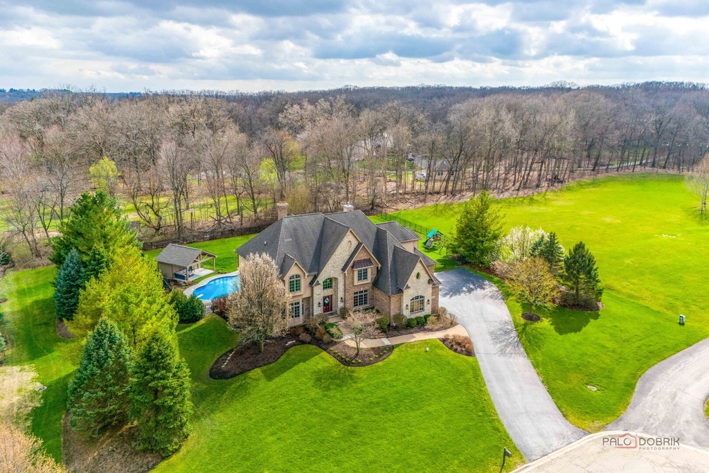 37w209 Deer Pond Court - Photo 100