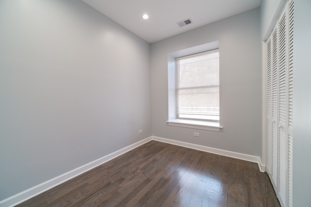 3101 W Leland Avenue - Photo 7