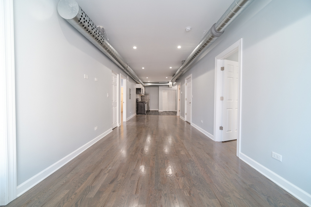 3101 W Leland Avenue - Photo 1