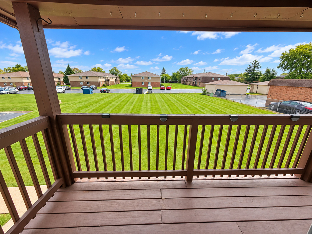1023 Shagbark Court - Photo 6