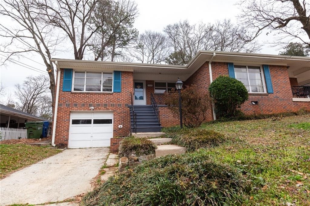 1975 Kilburn Drive Ne - Photo 2