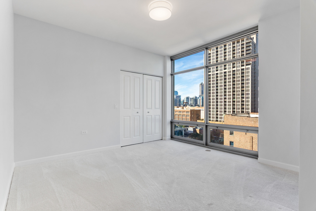 100 E 14th Street - Photo 12