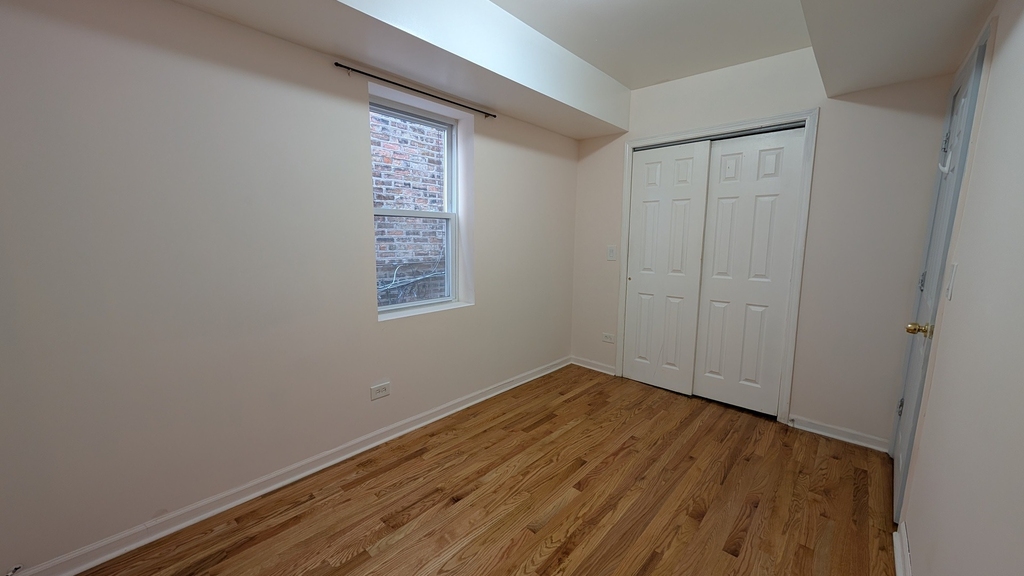 2441 W 46th Street - Photo 9