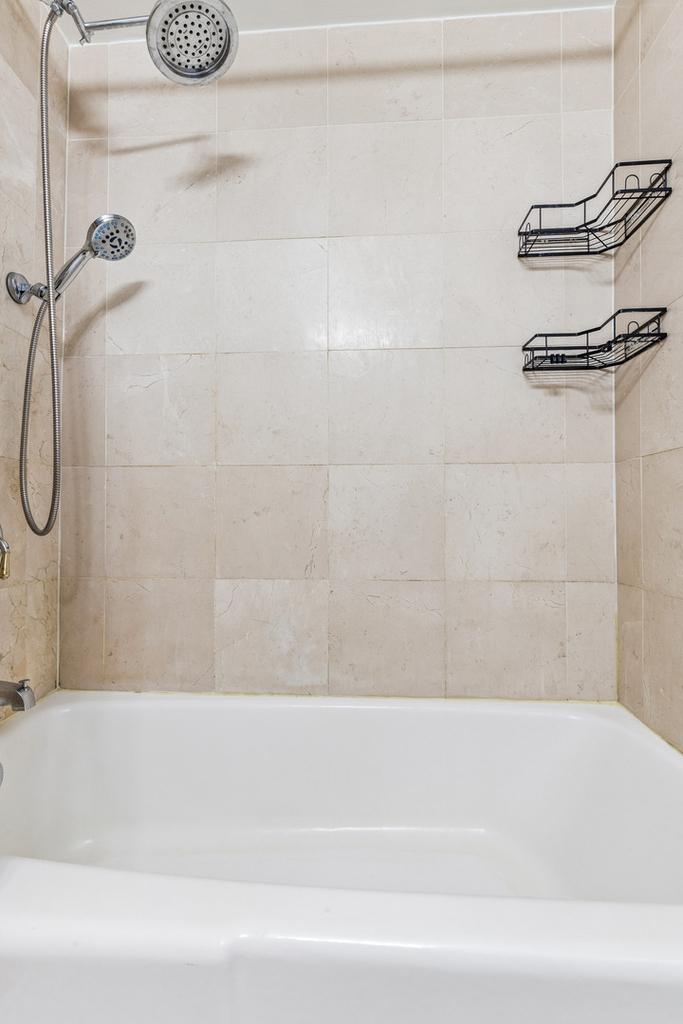 445 Sherman Avenue - Photo 14