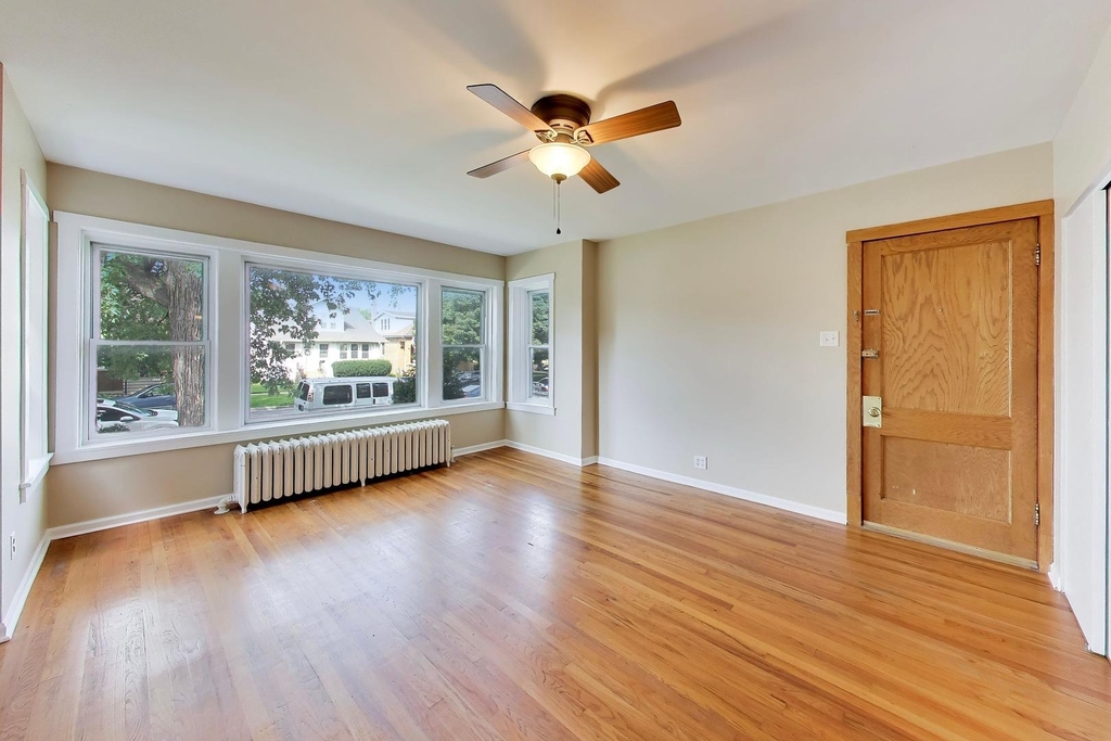 6545 N Natoma Street - Photo 2