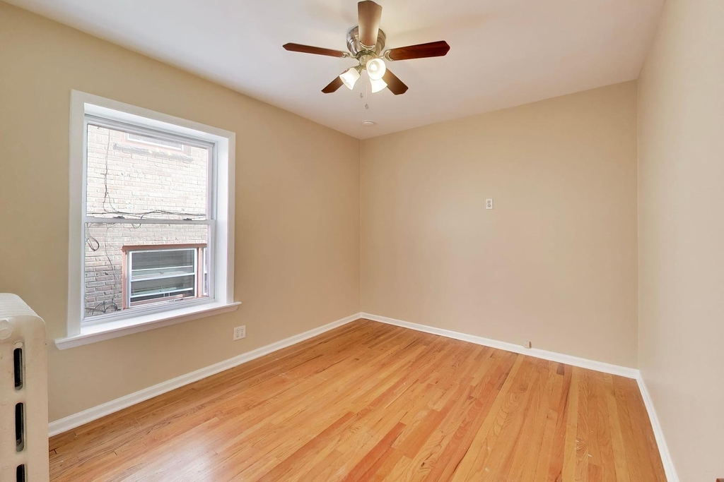6545 N Natoma Street - Photo 10