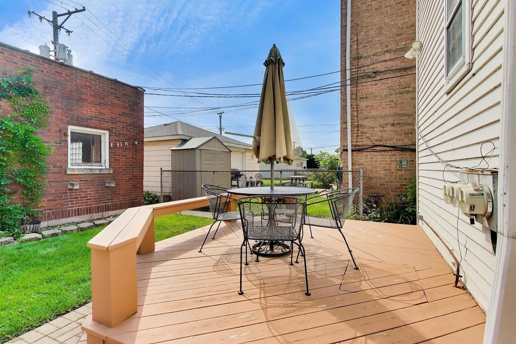 6545 N Natoma Street - Photo 12