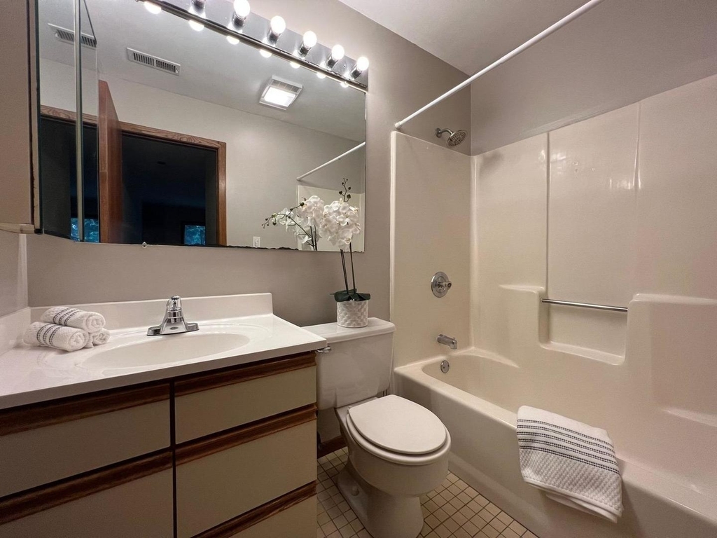 1503 N Milwaukee Avenue - Photo 13