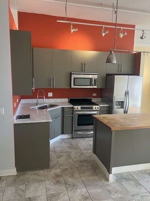 1301 W Madison Street - Photo 7