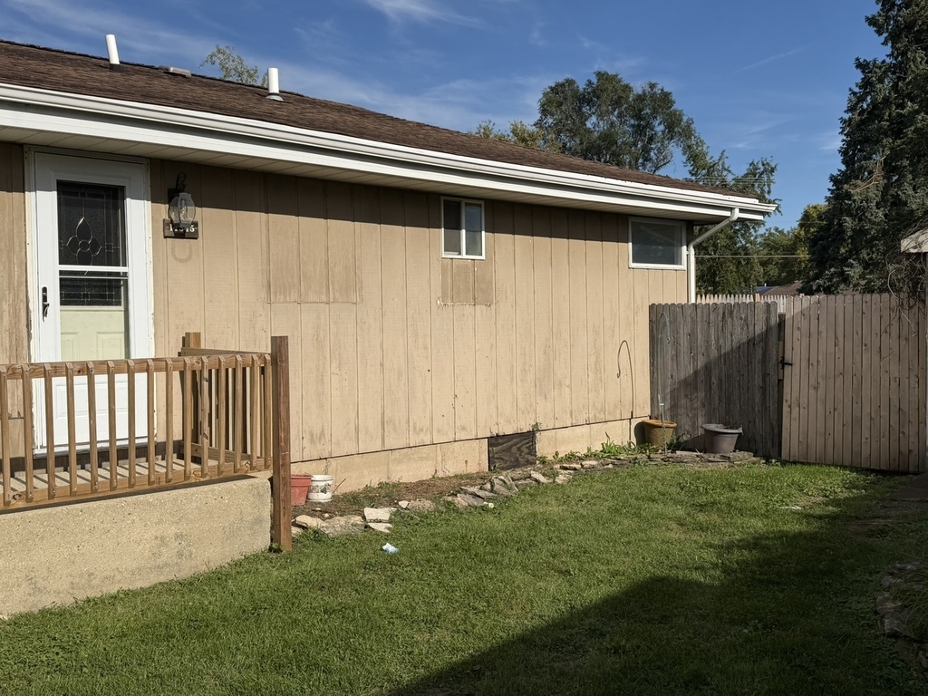 14545 Archer Avenue - Photo 1