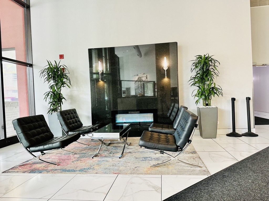 1645 W Ogden Avenue - Photo 2