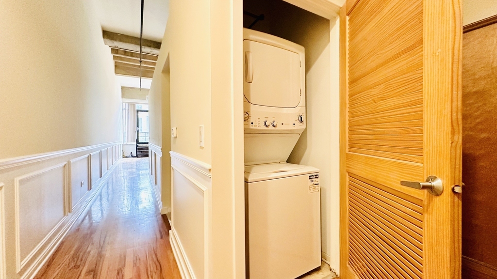 1645 W Ogden Avenue - Photo 7