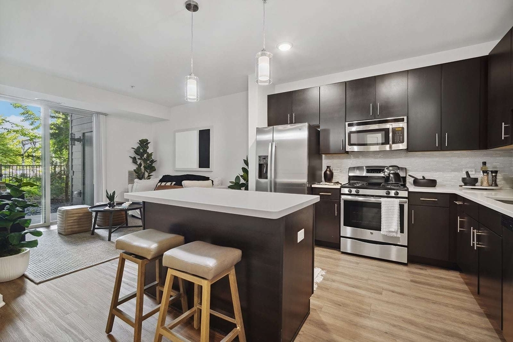 2550 Waterview Drive - Photo 3