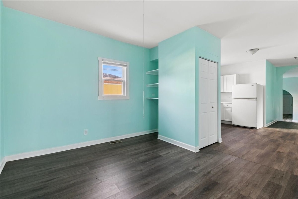 5047 W 25th Street - Photo 3