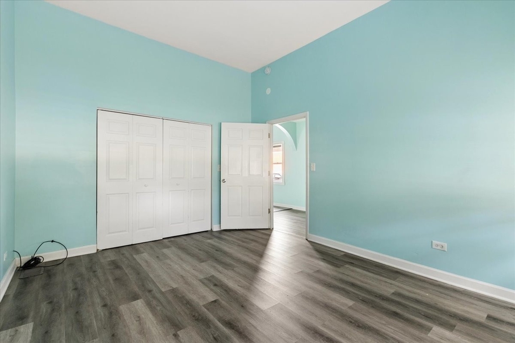 5047 W 25th Street - Photo 8