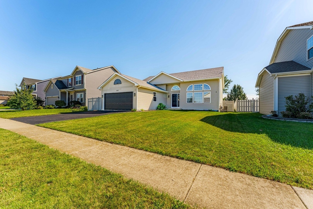 2057 W Helen Drive - Photo 1