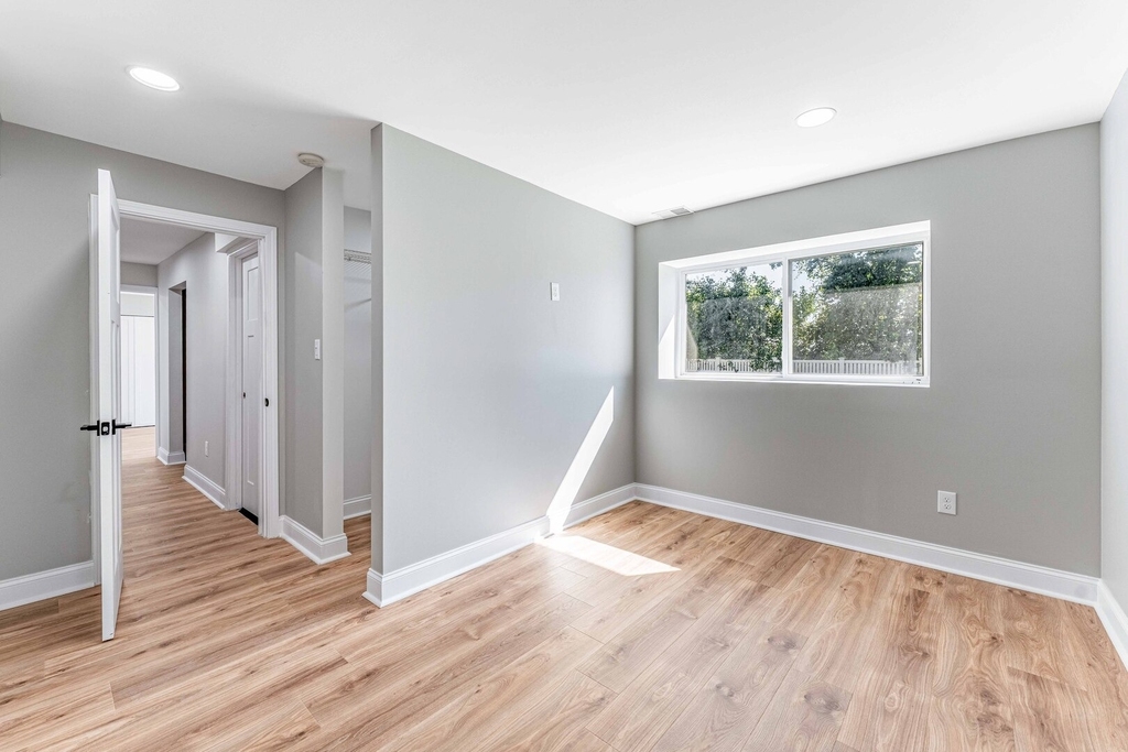 2057 W Helen Drive - Photo 32