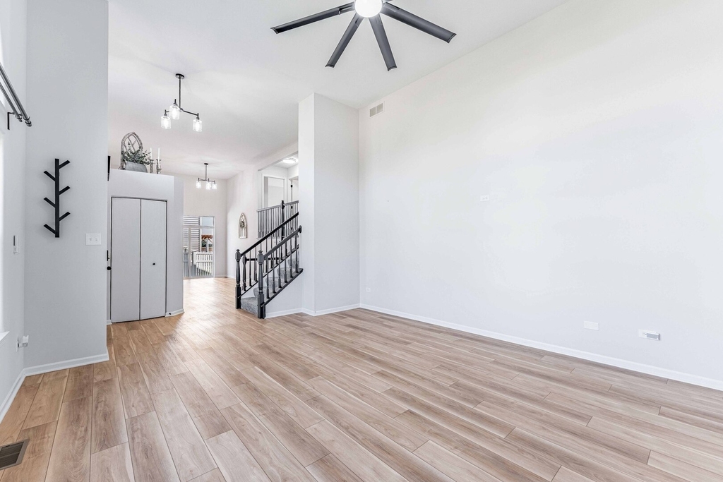 2057 W Helen Drive - Photo 4