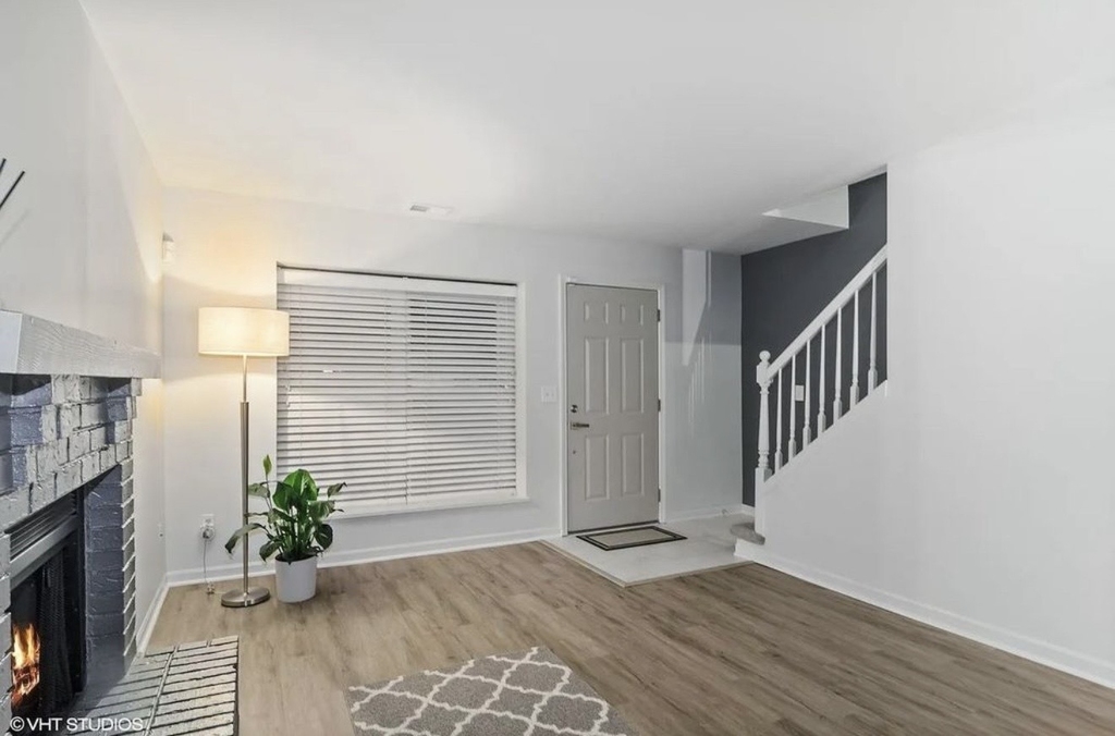 1252 Marywood Court - Photo 3