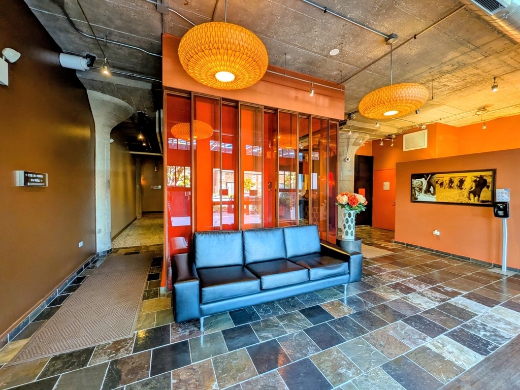 1033 W 14th Place - Photo 19