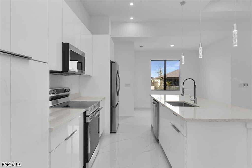4202 Nw 33rd Street - Photo 3