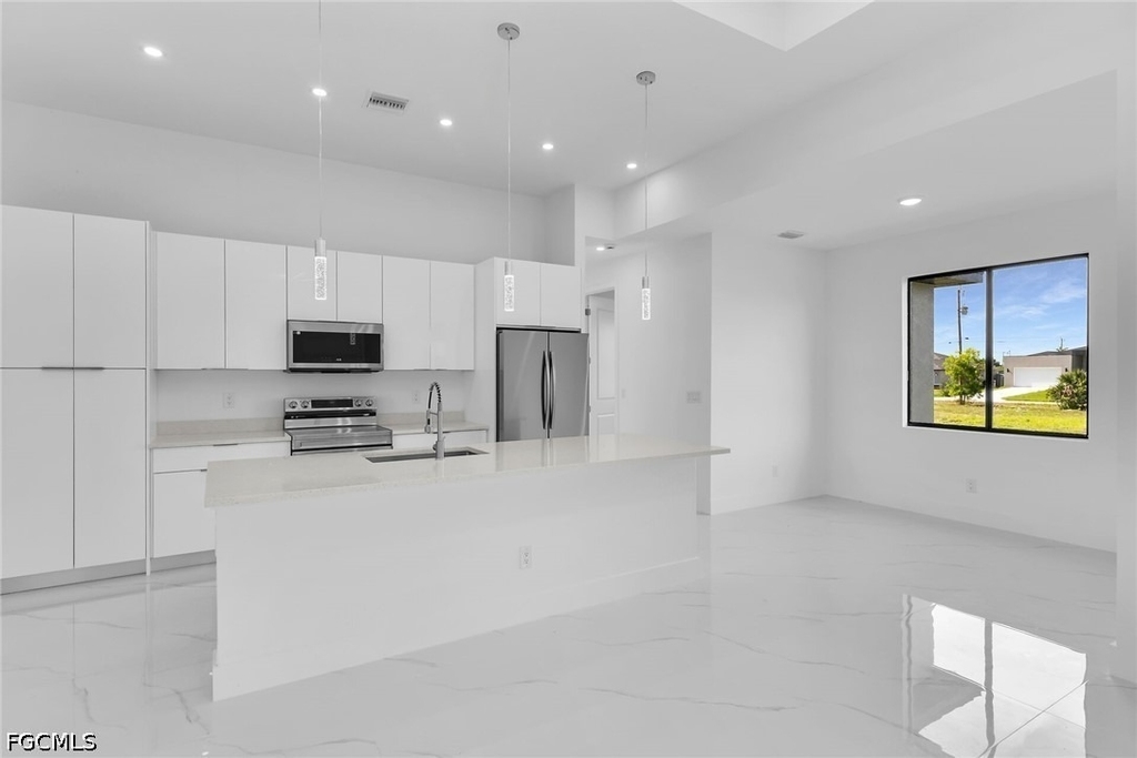 4202 Nw 33rd Street - Photo 4