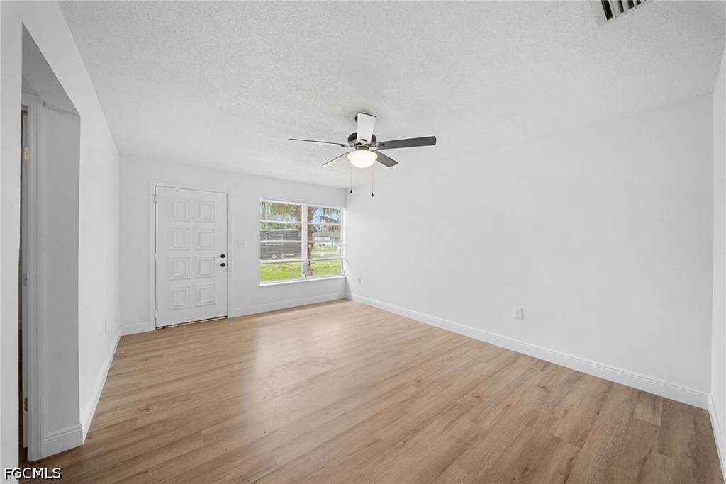 11370 Summerwinds Court - Photo 5