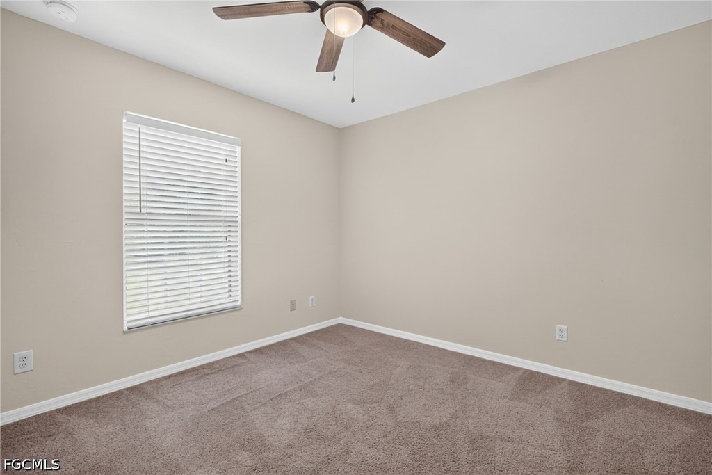 3300 70th Street W - Photo 18