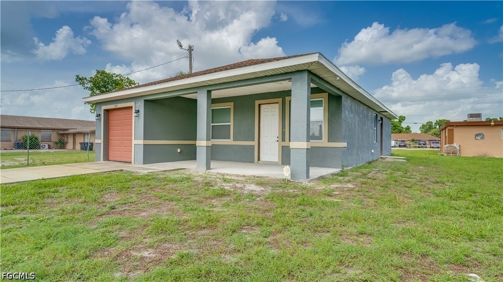 2411 Ben Street - Photo 3