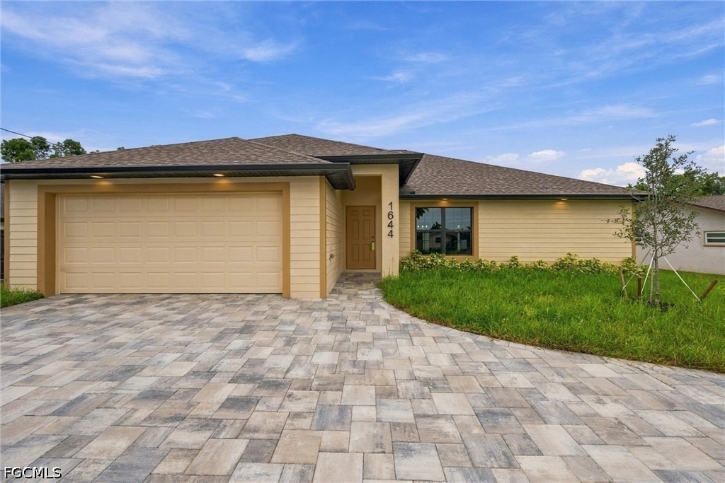 1644 Coral Point Drive - Photo 2
