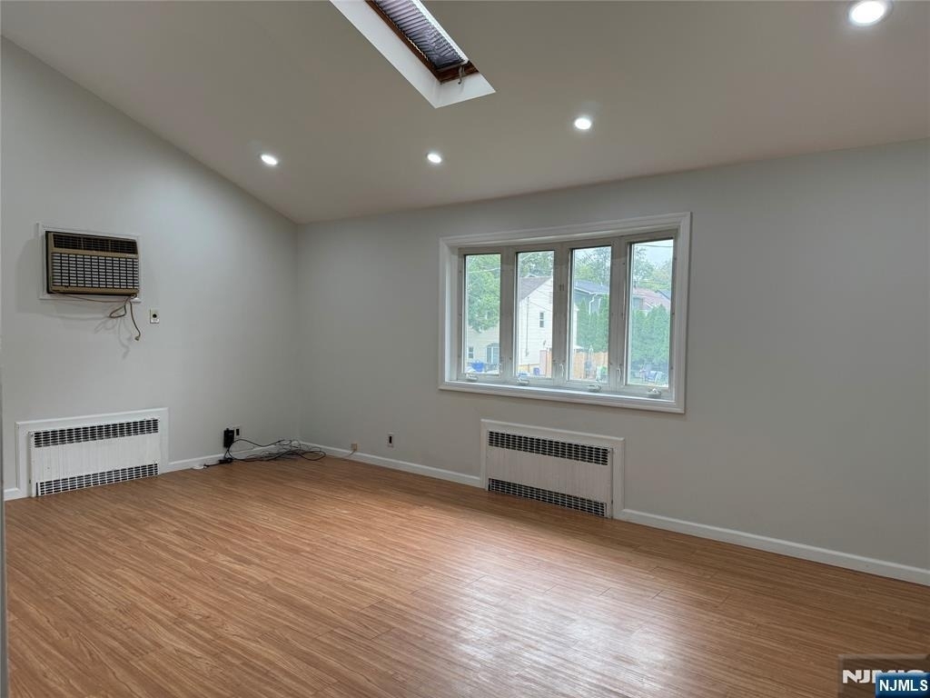 12 Clark - Photo 4