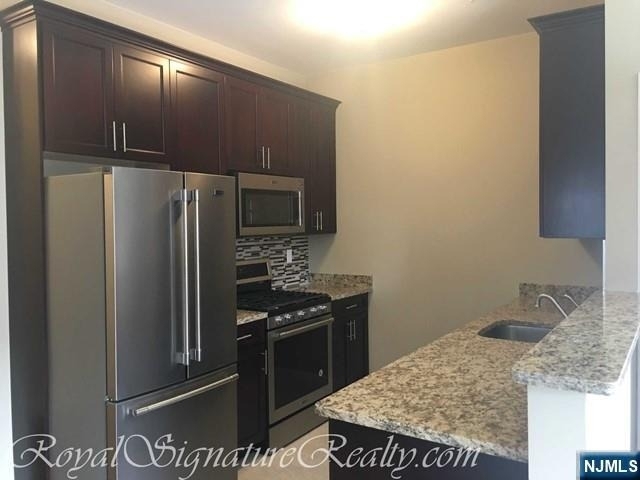 62 Bergen Turnpike - Photo 1