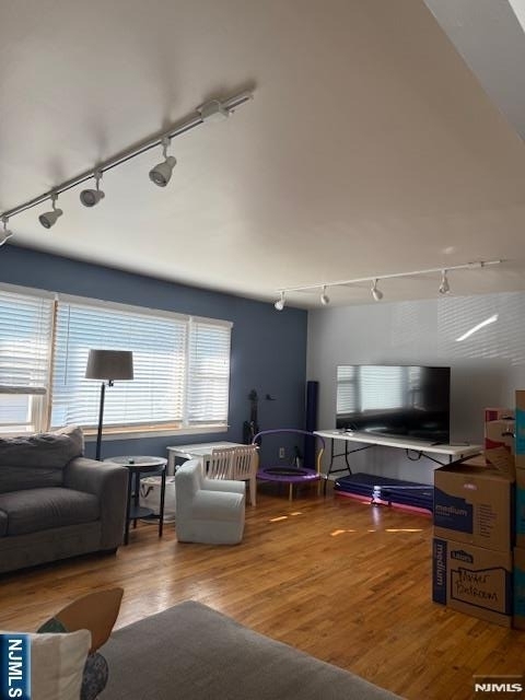 11 North - Photo 4