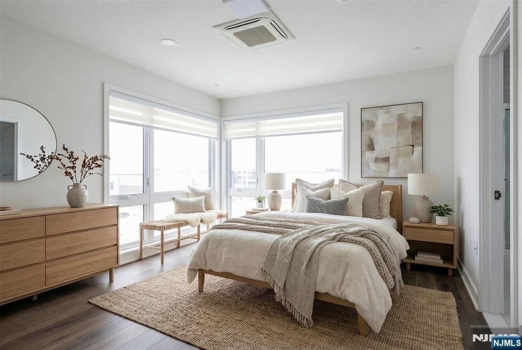 48 Grand - Photo 3