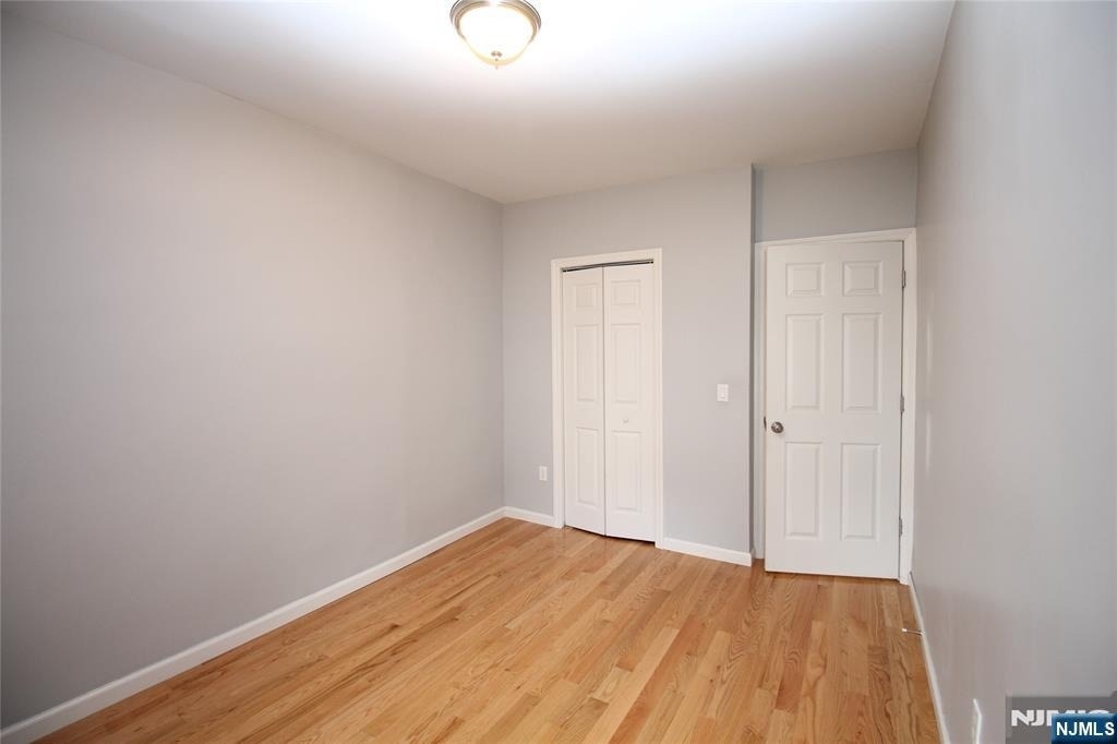 222 Irving - Photo 8